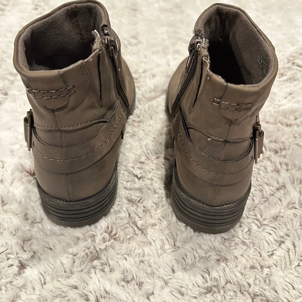 Earth Origins Brown Pam Ankle Boot size 8 - Picture 4 of 7